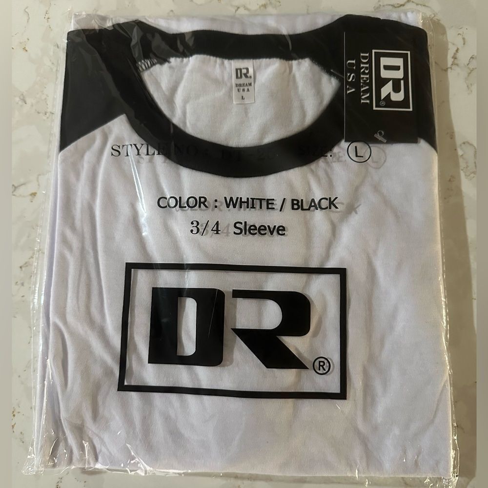 Dream USA White & Black 3/4 Sleeve Large